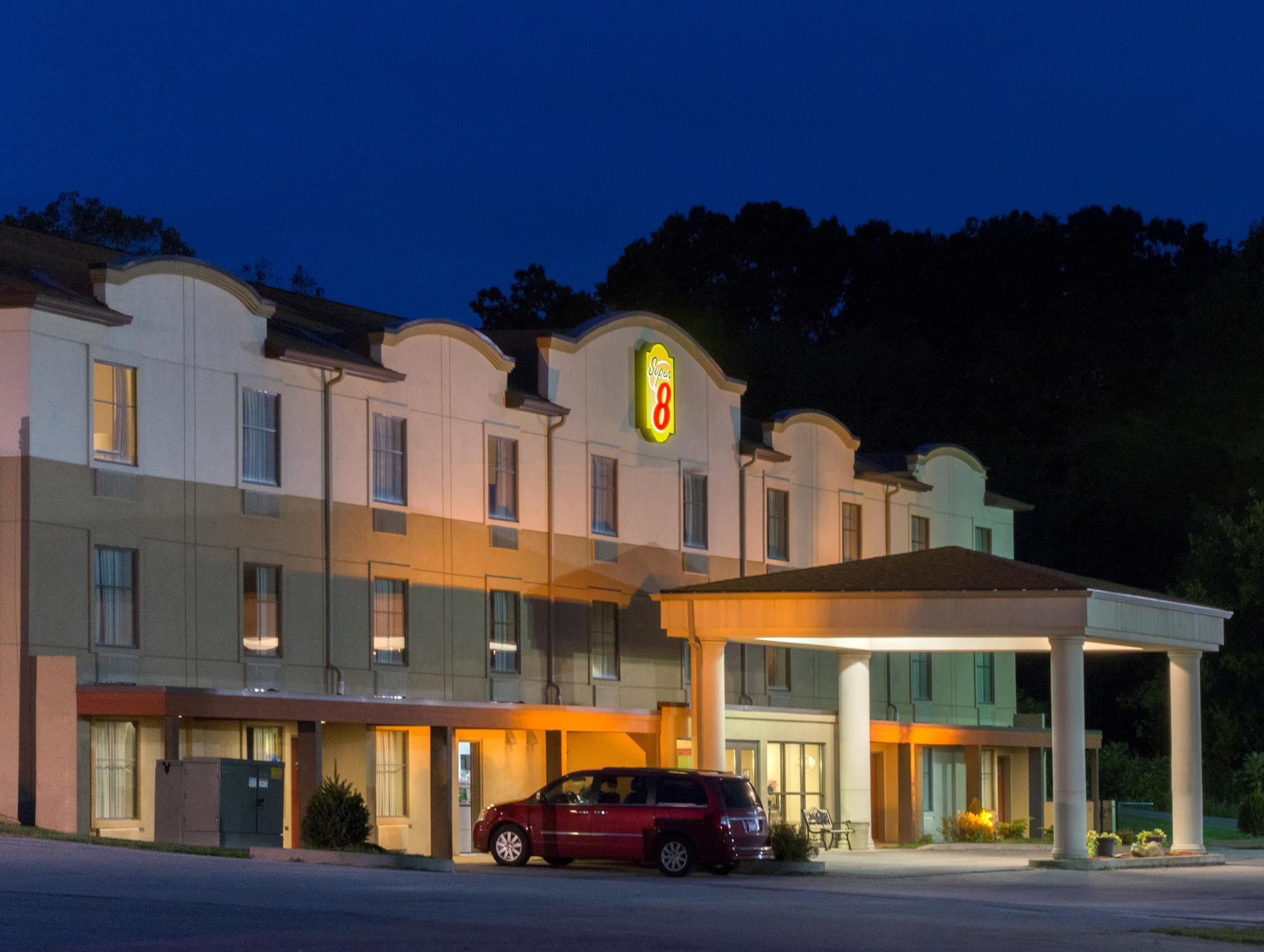 Super 8 By Wyndham Beaver Falls Zewnętrze zdjęcie