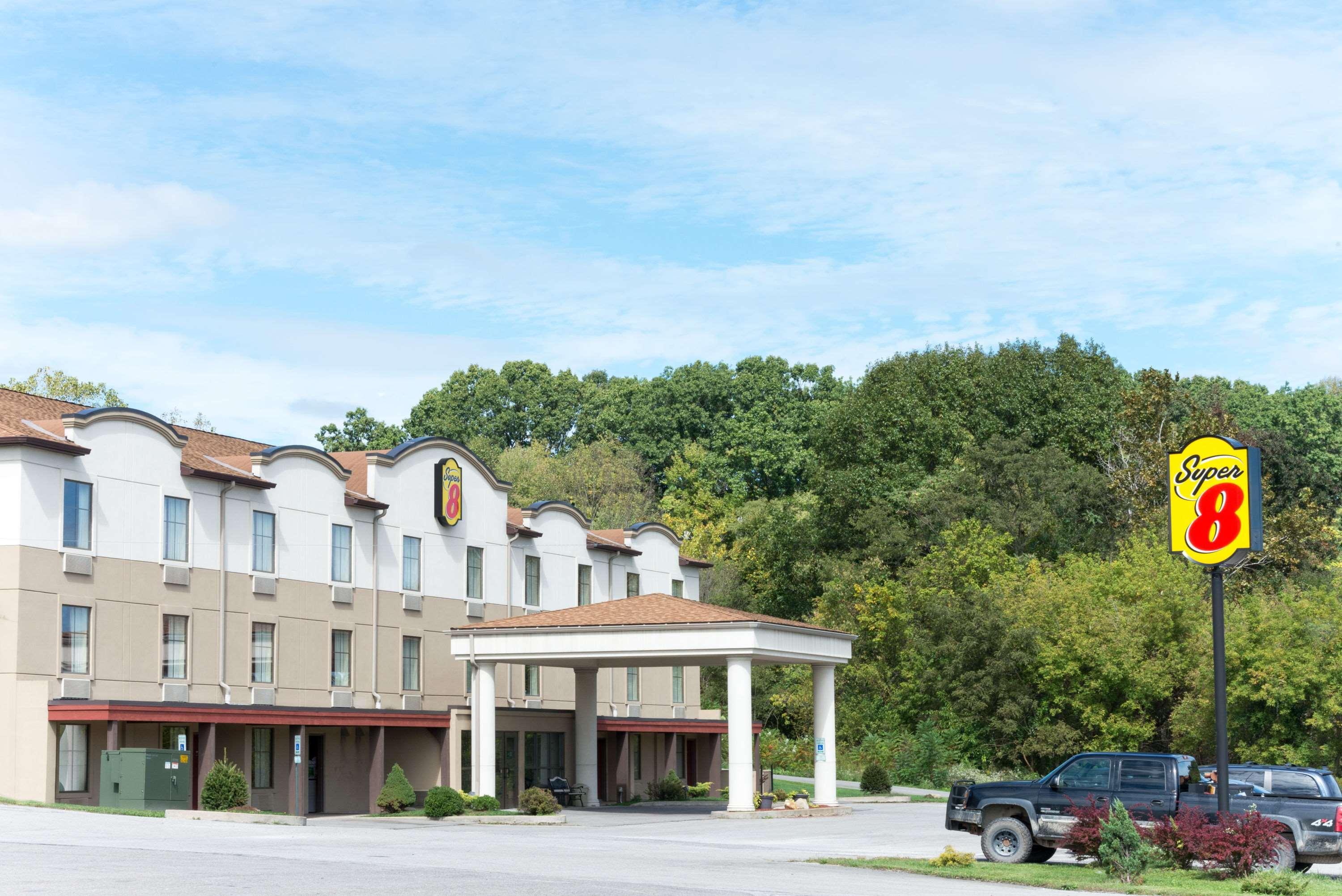 Super 8 By Wyndham Beaver Falls Zewnętrze zdjęcie